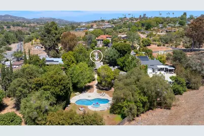1143 Cypress Dr, Vista, CA 92084 - Photo 7