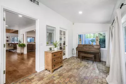 1143 Cypress Dr, Vista, CA 92084 - Photo 11