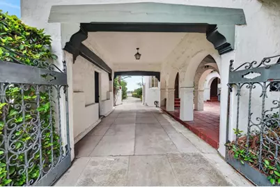 2798 McConnel, County - Los Angeles, CA 90064 - Photo 33