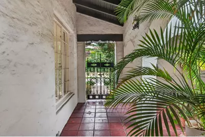 2798 McConnel, County - Los Angeles, CA 90064 - Photo 17