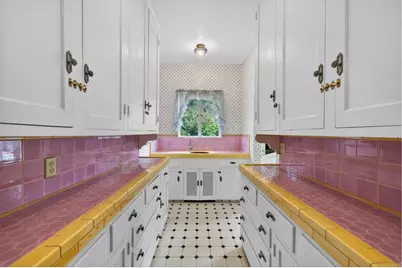 2798 McConnel, County - Los Angeles, CA 90064 - Photo 69