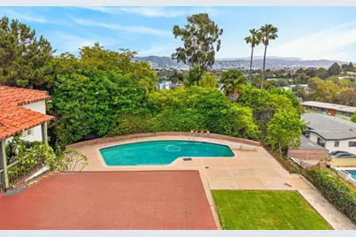 2798 McConnel, County - Los Angeles, CA 90064 - Photo 43