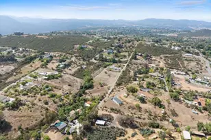 30552 Callejo Feliz Terrace, Valley Center, CA 92082 - Photo 29