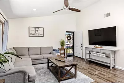 501 Smoketree Glen, Escondido, CA 92026 - Photo 5
