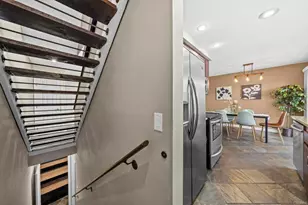 2710 Ariane Dr, San Diego, CA 92117 - Photo 19