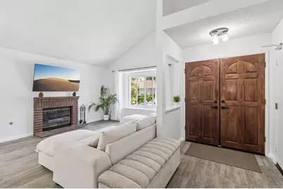 1968 Paseo Del Rey, Vista, CA 92084 - Photo 3