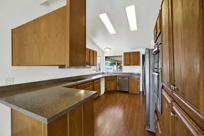 4468 Topaz Ln, Oceanside, CA 92056 - Photo 9