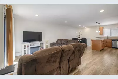 300 Washington Street #B, Vista, CA 92084 - Photo 9