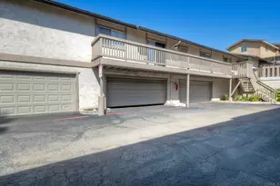 300 Washington St, Vista, CA 92084 - Photo 3