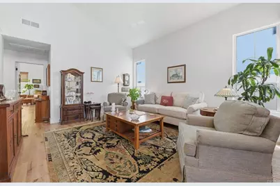 6043 Piros Way, Oceanside, CA 92056 - Photo 5