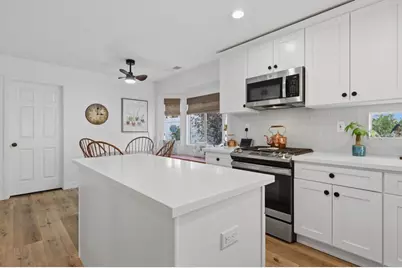 6043 Piros Way, Oceanside, CA 92056 - Photo 11