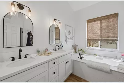 6043 Piros Way, Oceanside, CA 92056 - Photo 25