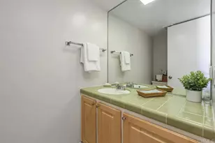 7512 Viejo Castilla Way, Carlsbad, CA 92009 - Photo 21