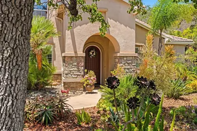 2494 San Clemente Avenue, Vista, CA 92084 - Photo 5