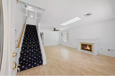 962 Woodgrove Drive, Cardiff by the Sea, CA 92007 - Photo 3