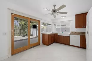 962 Woodgrove Dr, Cardiff by the Sea, CA 92007 - Photo 15