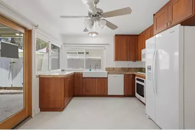 962 Woodgrove Drive, Cardiff by the Sea, CA 92007 - Photo 13