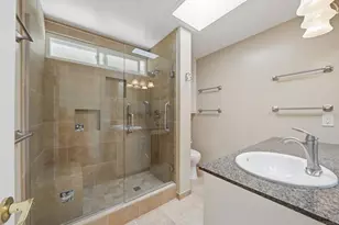 962 Woodgrove Dr, Cardiff by the Sea, CA 92007 - Photo 33
