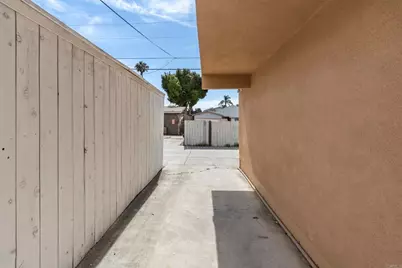 4548 Hawley Boulevard #2, San Diego, CA 92116 - Photo 31