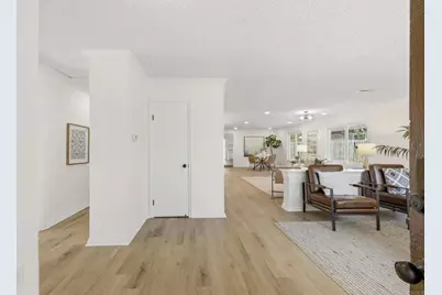 5848 Chateau Drive, San Diego, CA 92117 - Photo 5