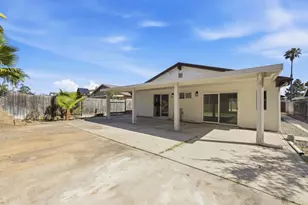 5848 Chateau Dr, San Diego, CA 92117 - Photo 39