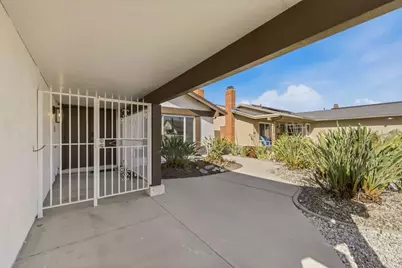 5848 Chateau Drive, San Diego, CA 92117 - Photo 37