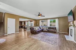34967 Lava Tree Ln, Winchester, CA 92596 - Photo 3