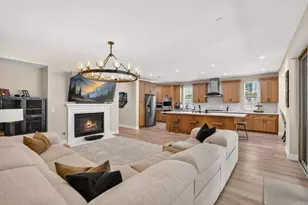 13572 Tierra Vista Cir, San Diego, CA 92130 - Photo 3