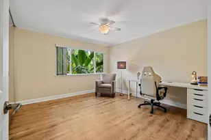 8548 Via Mallorca, La Jolla, CA 92037 - Photo 17