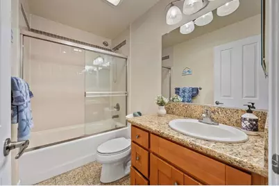 8548 Via Mallorca #E, La Jolla, CA 92037 - Photo 17