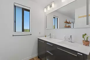 2372 Altisma Way, Carlsbad, CA 92009 - Photo 21