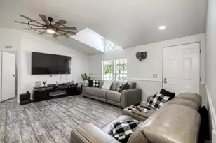 1333 Olive Ave, Vista, CA 92083 - Photo 3