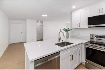 7758 Caminito Encanto #204, Carlsbad, CA 92009 - Photo 3