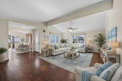 647 Via Costa Rica, Vista, CA 92081 - Photo 3