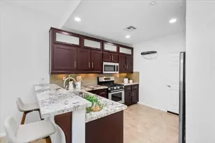 6358 Citracado Cir, Carlsbad, CA 92009 - Photo 15