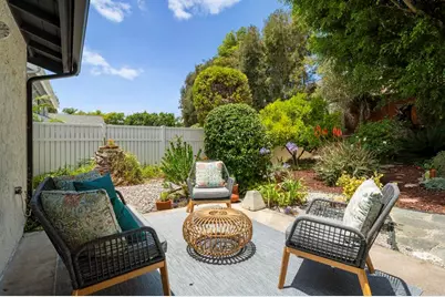 2550 Unicornio Street, Carlsbad, CA 92009 - Photo 27