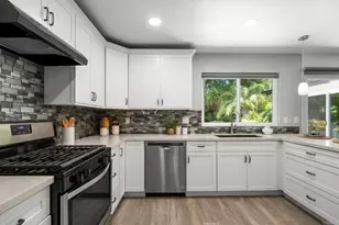 2550 Unicornio St, Carlsbad, CA 92009 - Photo 11