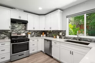2550 Unicornio St, Carlsbad, CA 92009 - Photo 13
