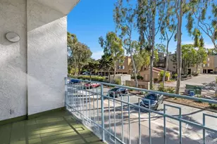 8328 Regents Rd, San Diego, CA 92122 - Photo 17