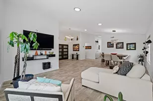2302 Kimberly Ct, Carlsbad, CA 92008 - Photo 9