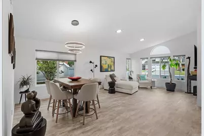 2302 Kimberly Ct, Carlsbad, CA 92008 - Photo 11