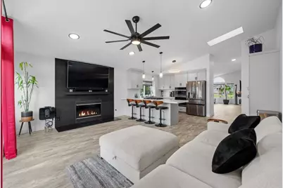 2302 Kimberly Ct, Carlsbad, CA 92008 - Photo 19
