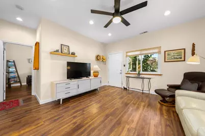 2776 Santa Clara Way, Sacramento, CA 95817 - Photo 7