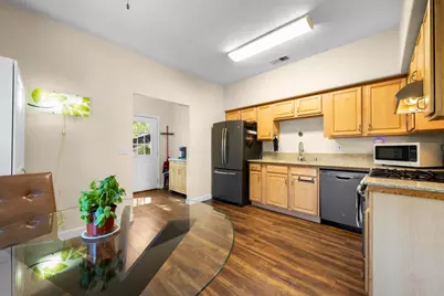 2776 Santa Clara Way, Sacramento, CA 95817 - Photo 9