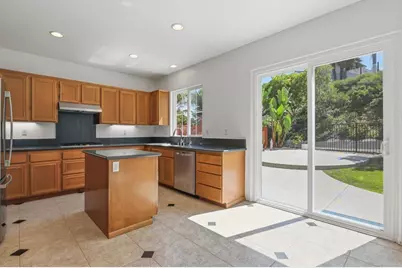 2347 Merwin Drive, Carlsbad, CA 92008 - Photo 15