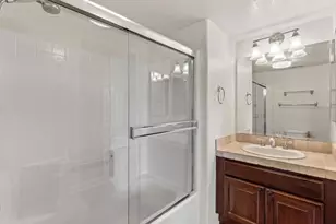 8877 Tribeca Cir, San Diego, CA 92123 - Photo 35