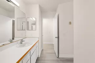 4020 Layang Layang Cir, Carlsbad, CA 92008 - Photo 19