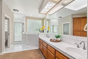4327 Hollyhill Rd, Vista, CA 92084 - Photo 17
