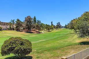 1087 Shadowridge Dr, Vista, CA 92081 - Photo 3