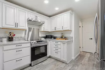 4608 Driftwood Circle, Carlsbad, CA 92008 - Photo 3
